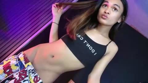Snapshot of creamy_delilah chatting on 07-17-26, 02:56 Delilah online show from 07-17-26, 02:56
