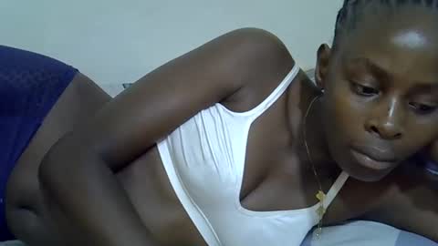 Snapshot of creamy_pussie chatting on 05-05-26, 10:34 creamy_pussie online show from 05-05-26, 10:34