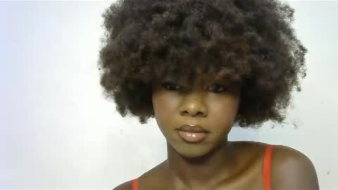 Snapshot of creamybabee chatting on 01-23-25, 11:37 queen online show from 01-23-25, 11:37