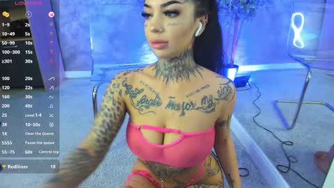 Snapshot of creamyinkk chatting on 09-24-25, 06:39 Sophie online show from 09-24-25, 06:39