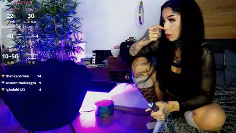 Snapshot of creamyinkk chatting on 11-23-25, 07:41 Sophie online show from 11-23-25, 07:41