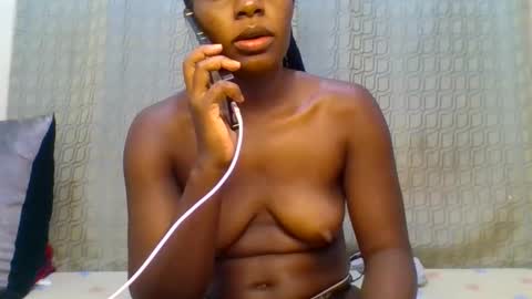 Snapshot of creamypussy15 chatting on 02-11-26, 10:42 MARY online show from 02-11-26, 10:42