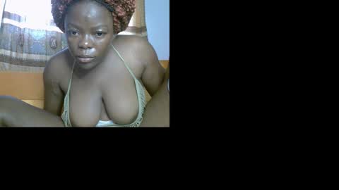 Snapshot of creamypussyxx chatting on 11-18-25, 01:04 creamypussyxx online show from 11-18-25, 01:04