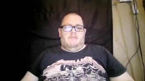 Snapshot of creeeping_death chatting on 12-29-24, 08:04 The hopeless romantic online show from 12-29-24, 08:04