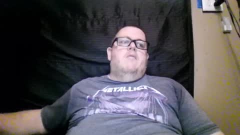 Snapshot of creeeping_death chatting on 02-25-25, 08:25 The hopeless romantic online show from 02-25-25, 08:25