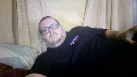 Snapshot of creeeping_death chatting on 07-18-26, 11:41 The hopeless romantic online show from 07-18-26, 11:41