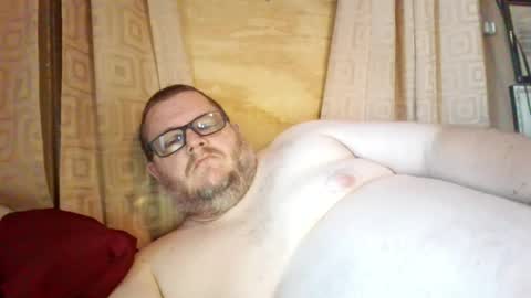 Snapshot of creeeping_death chatting on 07-25-26, 07:33 The hopeless romantic online show from 07-25-26, 07:33