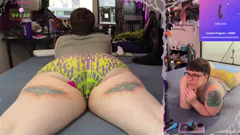 Snapshot of creepycrawlyqueen chatting on 12-10-24, 08:08 Amethyst online show from 12-10-24, 08:08