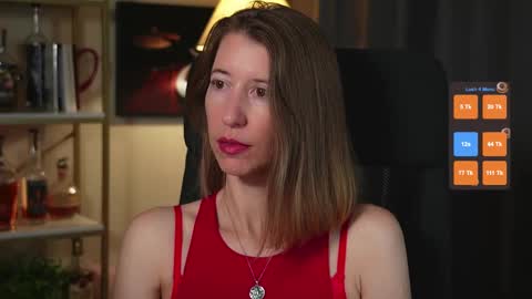 Quinn de la Creme online show from 10-17-25, 05:59