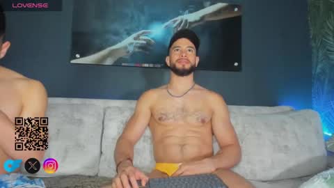 Snapshot of crhistian1_ chatting on 02-26-25, 02:59 CRHISTIAN online show from 02-26-25, 02:59