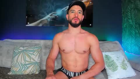 Snapshot of crhistian1_ chatting on 03-11-25, 06:41 CRHISTIAN online show from 03-11-25, 06:41