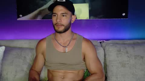 Snapshot of crhistian1_ chatting on 09-09-25, 11:04 CRHISTIAN online show from 09-09-25, 11:04