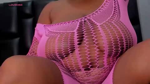 Snapshot of criistal_castro chatting on 02-26-26, 11:42 criistal_castro online show from 02-26-26, 11:42