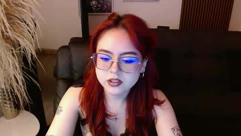 Snapshot of crimson_tati chatting on 02-07-25, 03:45 Tatiana online show from 02-07-25, 03:45