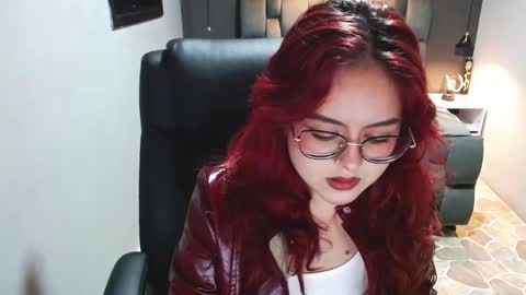 Snapshot of crimson_tati chatting on 02-13-25, 04:22 Tatiana online show from 02-13-25, 04:22