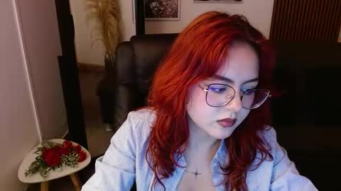 Snapshot of crimson_tati chatting on 02-15-25, 09:16 Tatiana online show from 02-15-25, 09:16