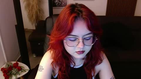 Snapshot of crimson_tati chatting on 02-21-25, 05:24 Tatiana online show from 02-21-25, 05:24