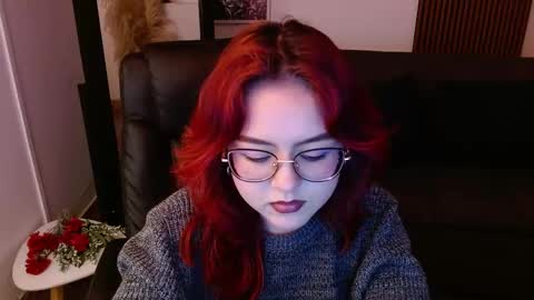 Snapshot of crimson_tati chatting on 02-25-25, 03:09 Tatiana online show from 02-25-25, 03:09