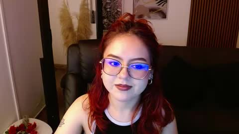 Snapshot of crimson_tati chatting on 03-02-25, 07:10 Tatiana online show from 03-02-25, 07:10