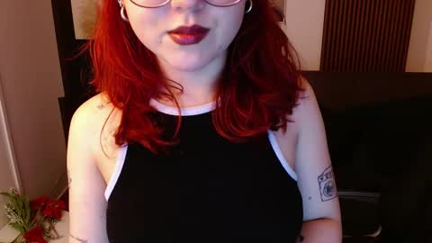 Snapshot of crimson_tati chatting on 03-02-25, 10:14 Tatiana online show from 03-02-25, 10:14