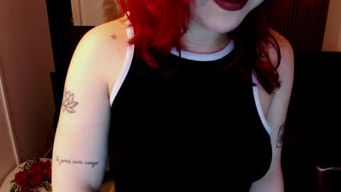 Snapshot of crimson_tati chatting on 03-08-25, 05:07 Tatiana online show from 03-08-25, 05:07