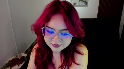 Snapshot of crimson_tati chatting on 09-10-25, 04:34 Tatiana online show from 09-10-25, 04:34