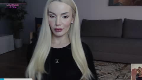 Snapshot of cris_tinne chatting on 01-05-25, 01:47 cris_tinne online show from 01-05-25, 01:47