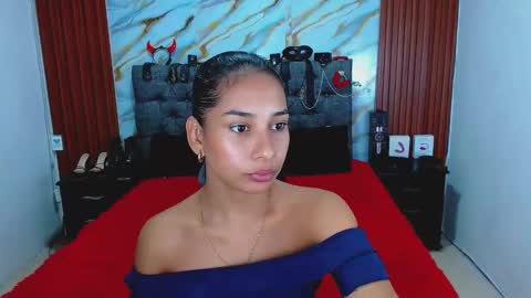 CRISANDMERY online show from 04-14-26, 04:29