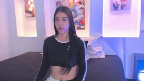Snapshot of crisle_11 chatting on 06-09-26, 11:44 Cris online show from 06-09-26, 11:44
