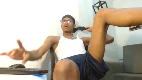 criss_zuri online show from 11-27-25, 12:18