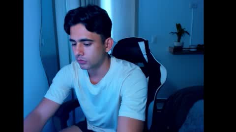 crissblack1 online show from 03-01-26, 07:49