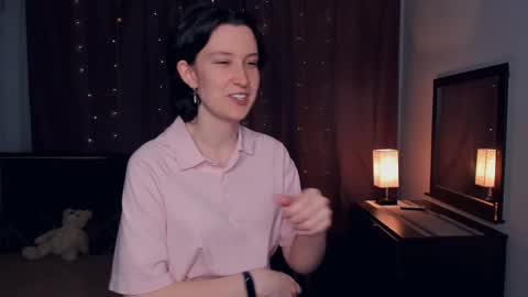 Snapshot of crissybrave chatting on 12-02-25, 08:08 Clara online show from 12-02-25, 08:08