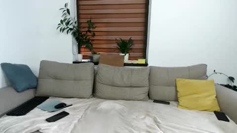 Crista-Elio online show from 05-23-26, 03:27