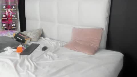 Snapshot of cristal_bons chatting on 02-13-25, 02:34 Cristal online show from 02-13-25, 02:34