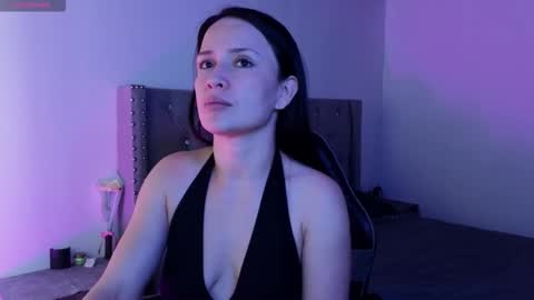  Alejandra from Wednesday to Saturday from 1000 pm to 400 am Colombian hour online show from 11-28-25, 07:22