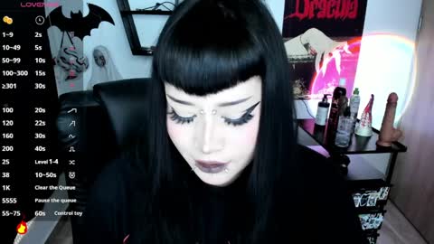 Snapshot of cristal_kosh chatting on 04-06-26, 09:27 Cris online show from 04-06-26, 09:27