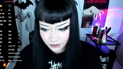 Cris online show from 06-24-26, 08:52