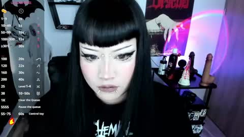 Cris online show from 07-25-26, 09:12