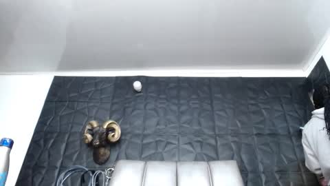 Hanna  online show from 04-15-26, 08:54