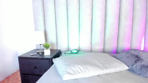 Nicole  Connection time 220pm-910pmCol online show from 02-15-25, 07:28