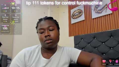 Snapshot of cristale69 chatting on 09-12-25, 02:22 cristale69 online show from 09-12-25, 02:22