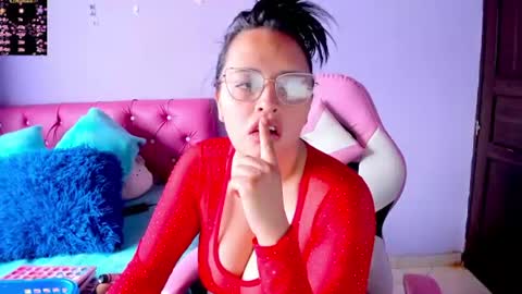 Snapshot of cristaln07 chatting on 06-15-26, 12:07 Natis online show from 06-15-26, 12:07