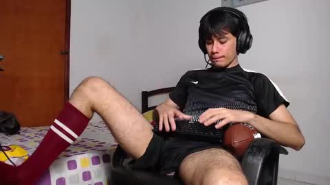 Snapshot of cristian_ortiz_1 chatting on 12-04-24, 10:08 Cristian online show from 12-04-24, 10:08