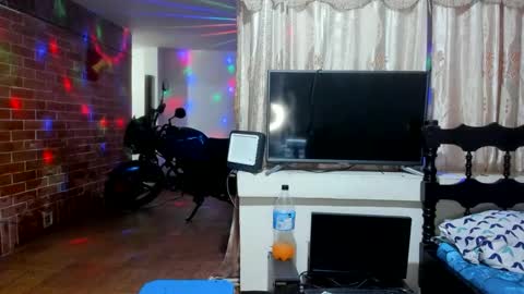 Cristian online show from 03-05-25, 03:08