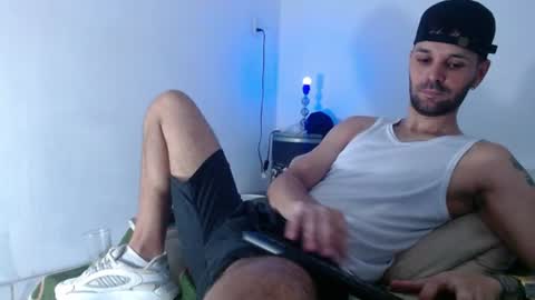 Snapshot of cristianhot125 chatting on 06-11-26, 10:41 cristianhot125 online show from 06-11-26, 10:41