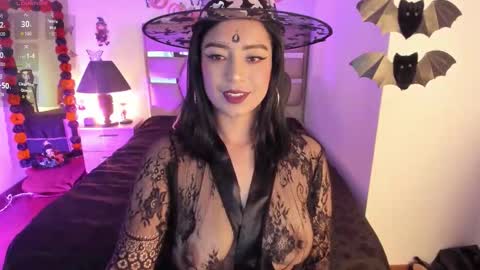 Snapshot of cristie_ortiz chatting on 10-28-25, 12:25 Cristina online show from 10-28-25, 12:25