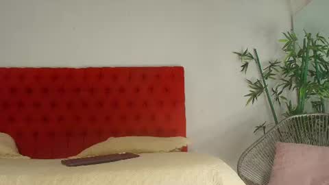 Cris  online show from 07-13-26, 07:05