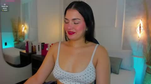 Snapshot of cristina_gallardo chatting on 07-10-26, 02:16 C R I S T I N A online show from 07-10-26, 02:16