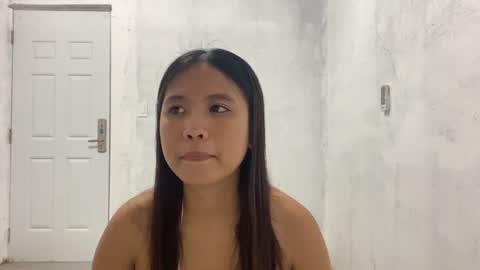 Mia online show from 08-07-26, 11:45