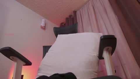 Criston online show from 04-04-26, 10:29